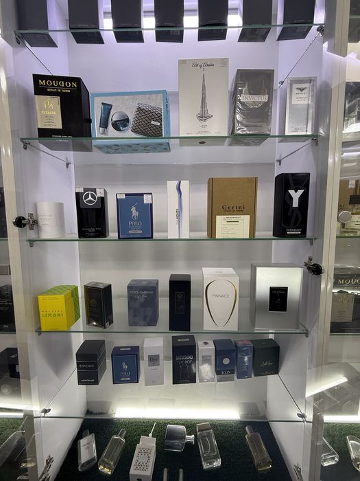 Витрина сотилади срочна