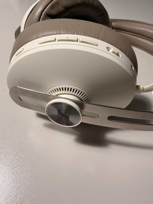 Casti Sennheiser Momentum 3 - Sandy White