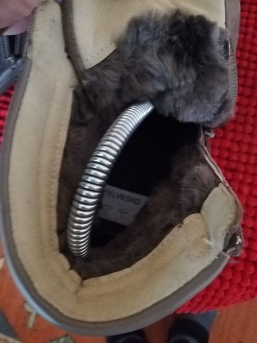 Ghete piele naturala și blana Helvesko nr 38