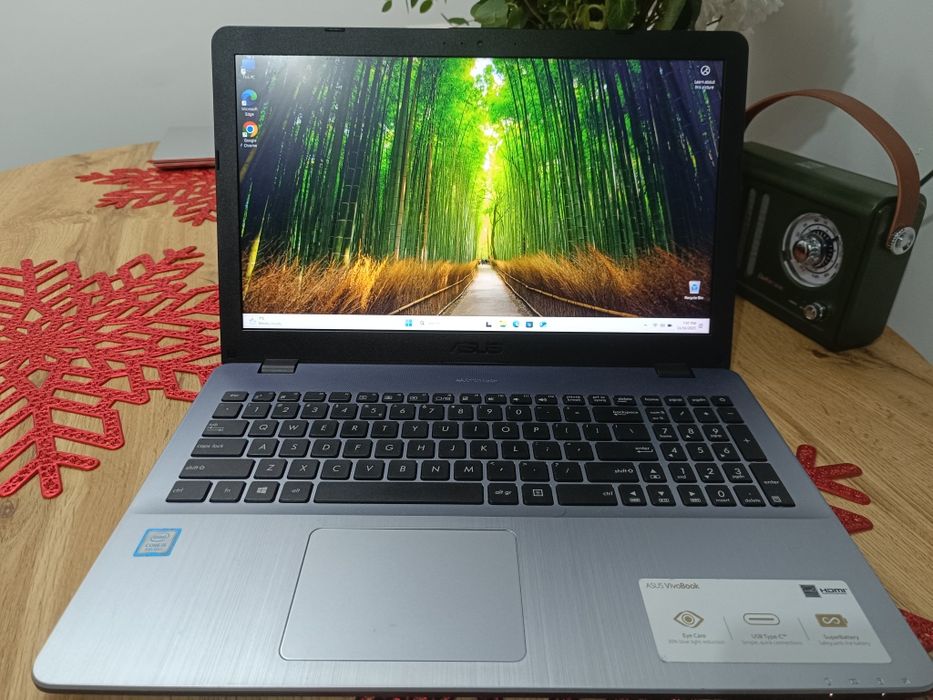 Laptop Asus VivoBook