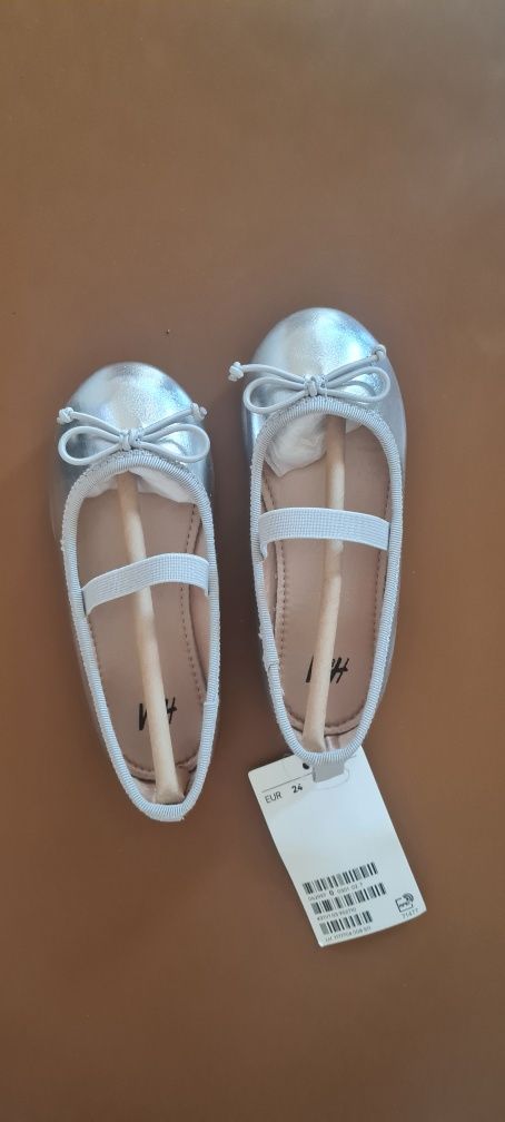Next 18-24 м. Рокли обувки H&M