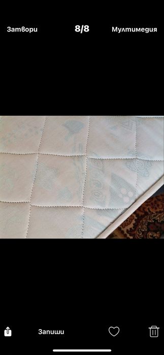 Спалня с матрак разгобена