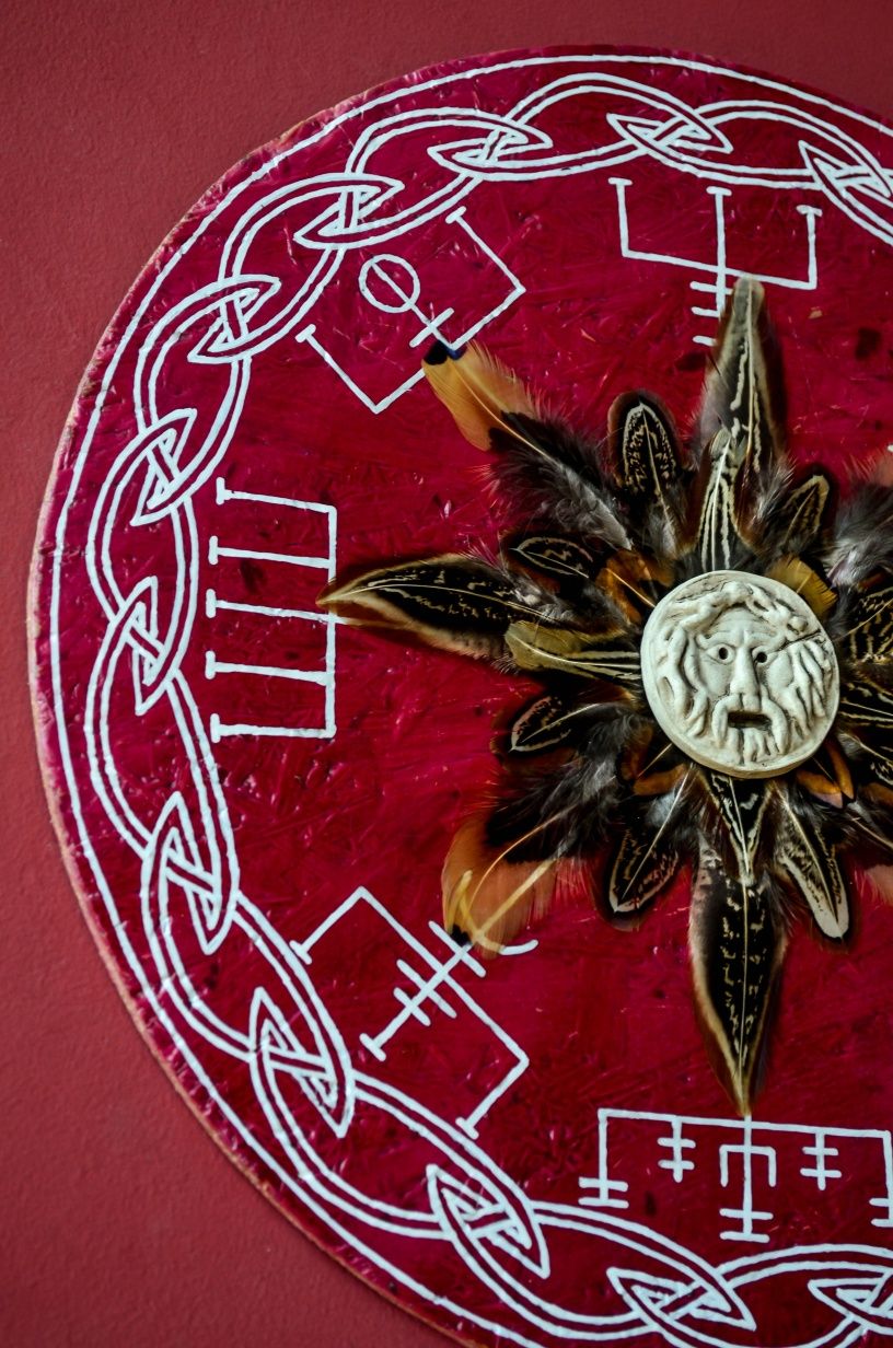 Panoplie decorativa celtica nordica rune viking HANDMADE