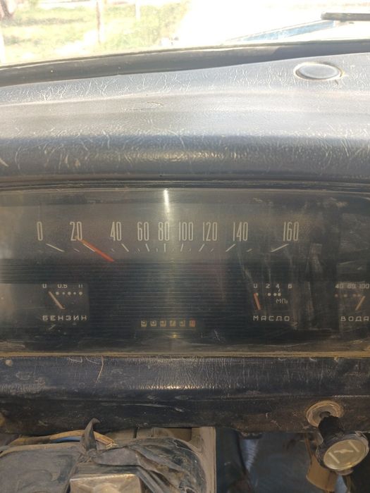 Furgon moshina sotiladi