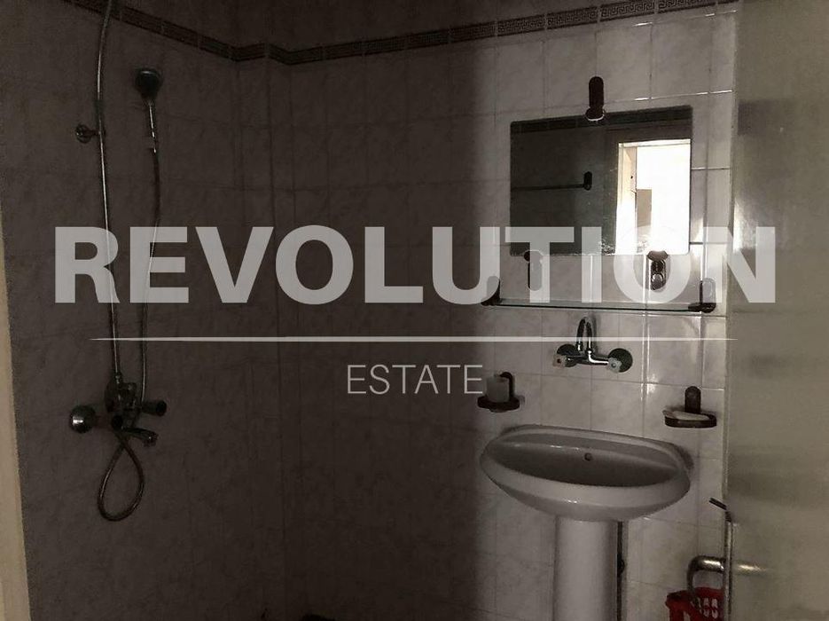 Дава се под наем Тристаен апартамент в Варна, Бриз - 110 кв.м за 500 € - Снимка #6