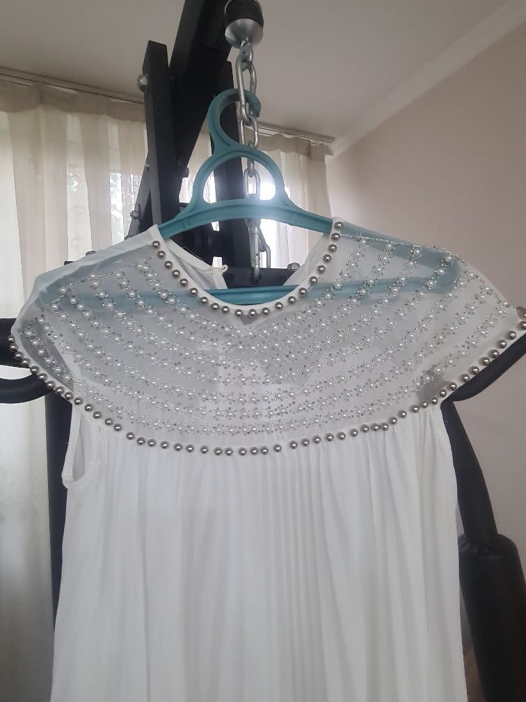 Продам платье женское