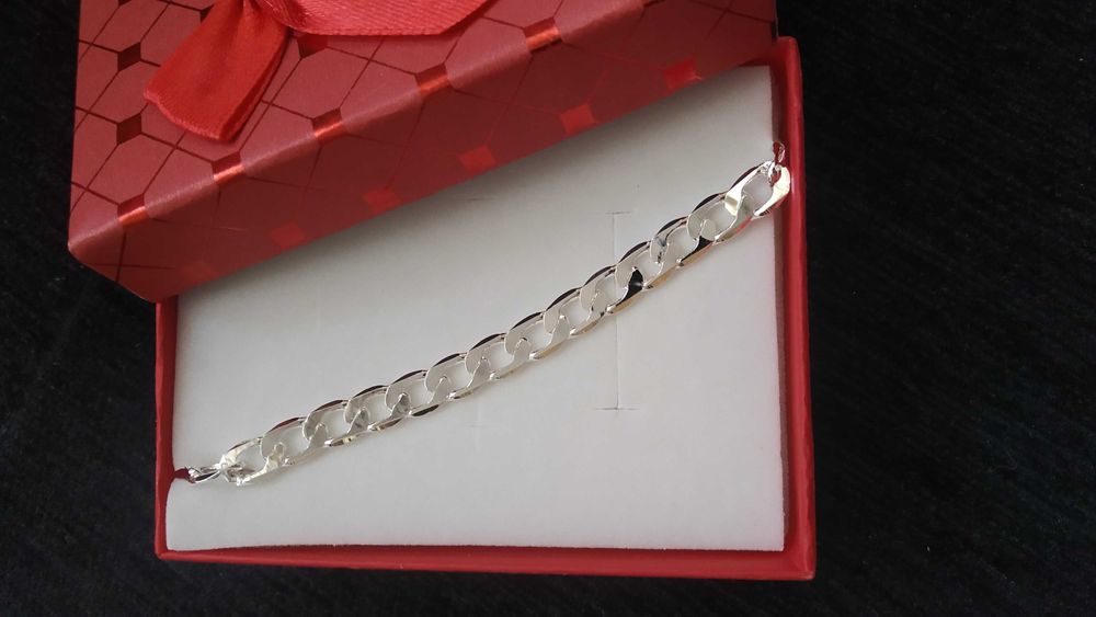 Масивен мъжки, сребърен ланец/гривна/комплект.12 различни. В кутия.