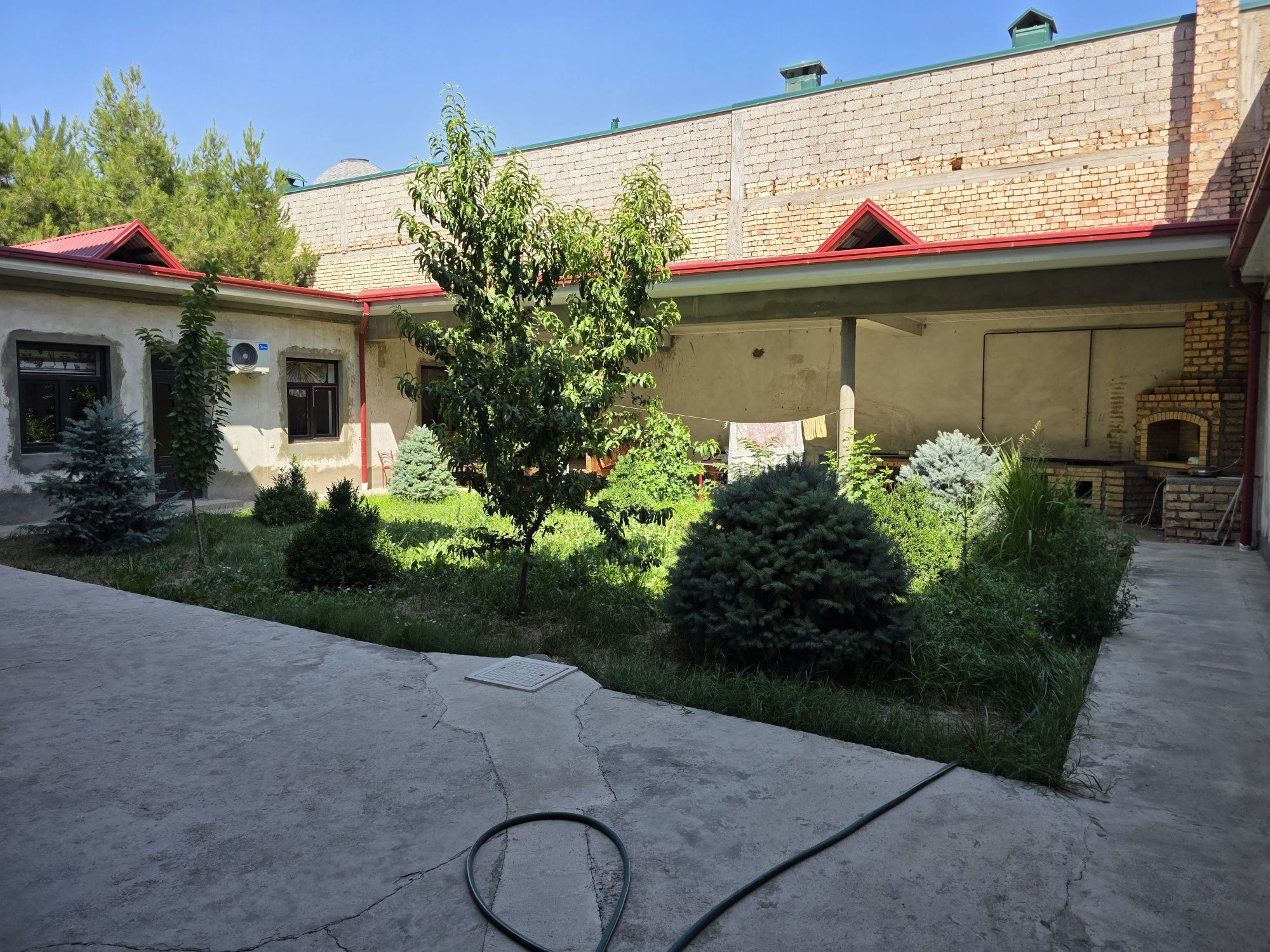Hovli sotiladi 6 sotix