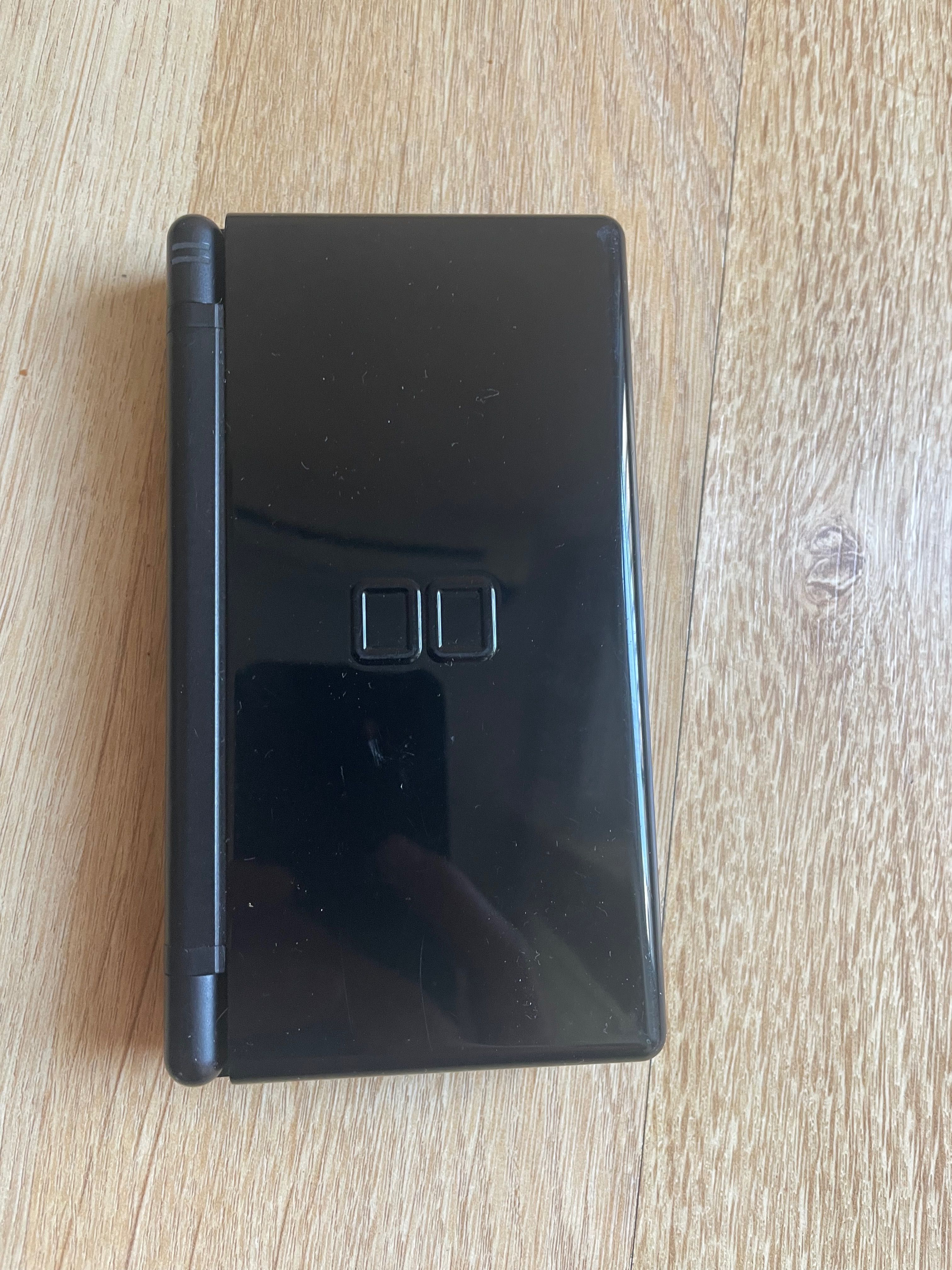 Nintendo DS Lite