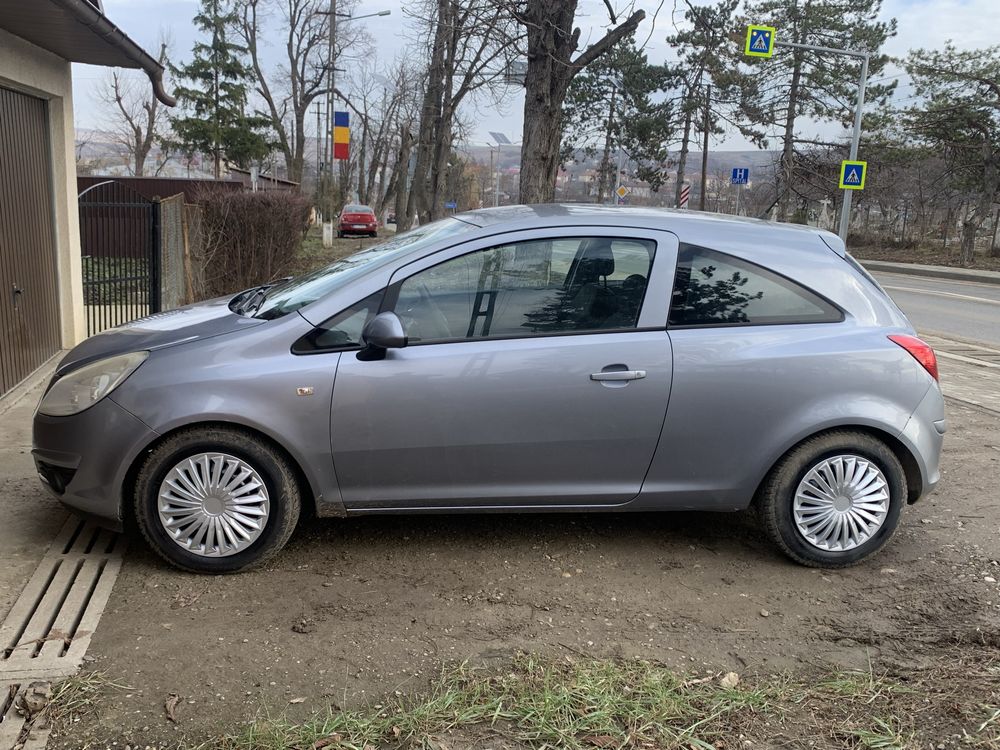 Opel corsa coupe 2008, 1.2 benzină