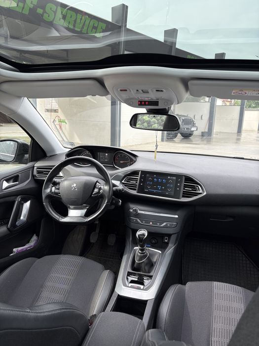 Peugeot 308 / 2020 / Plafon panoramic