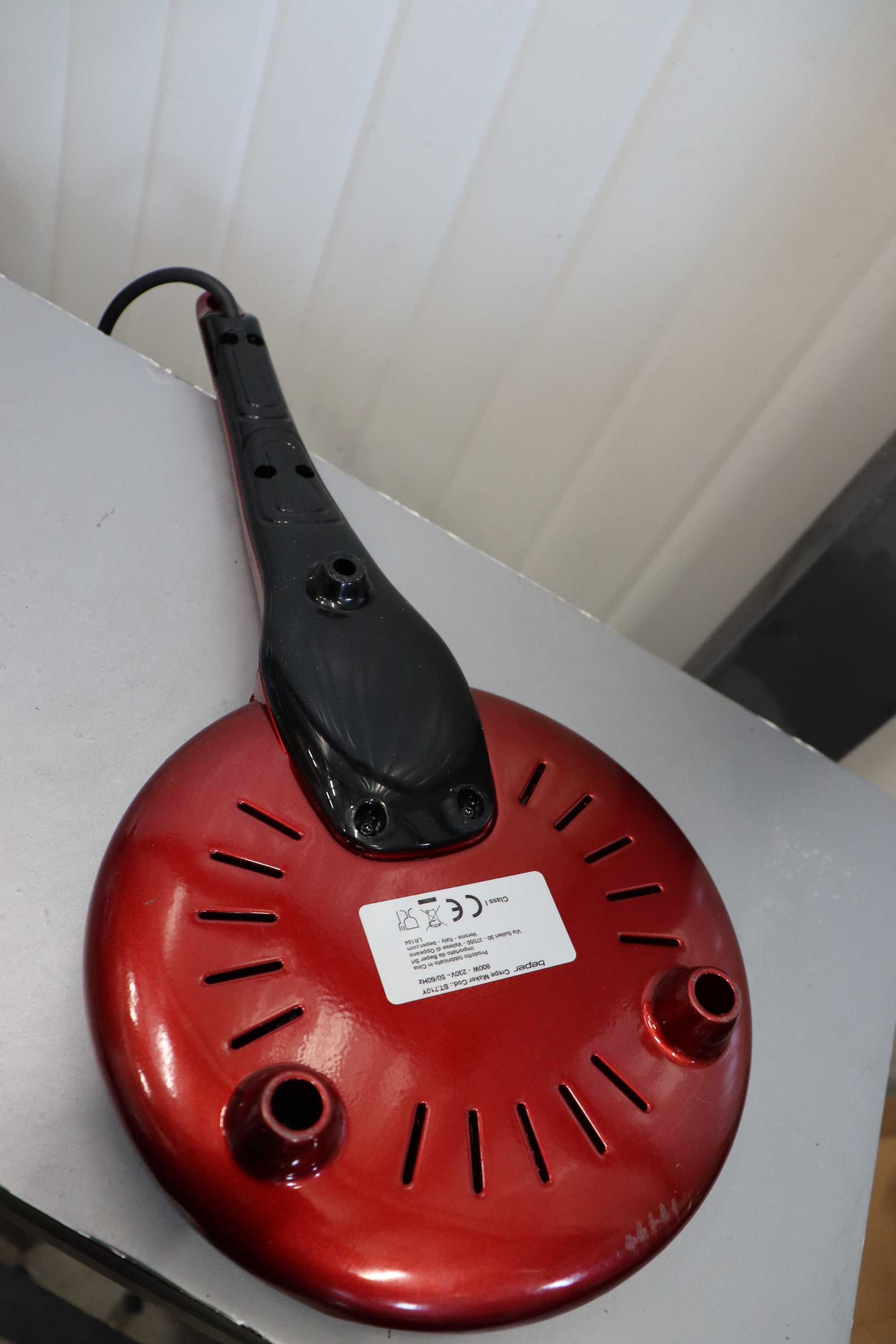 Уред за палачинки Beper 800W, 20см, Съд за смес, Незалепващ, Червен