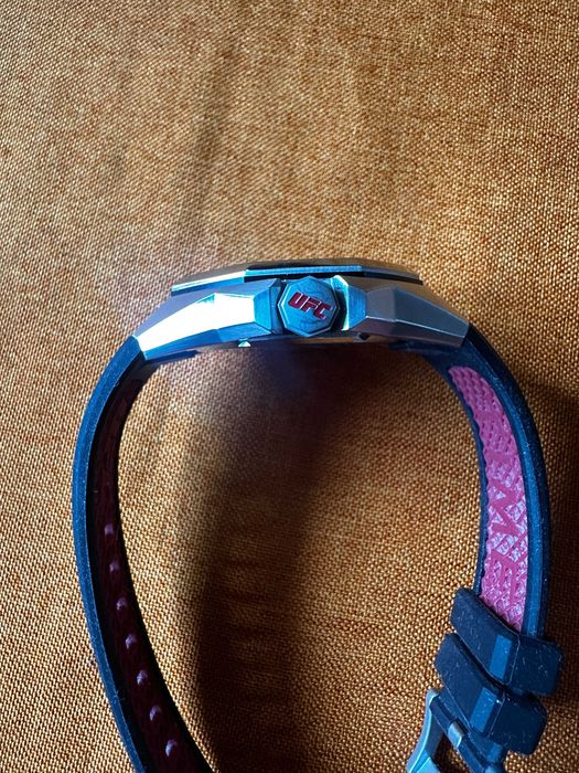 Часовник Timex UFC Men's Pro 44mm