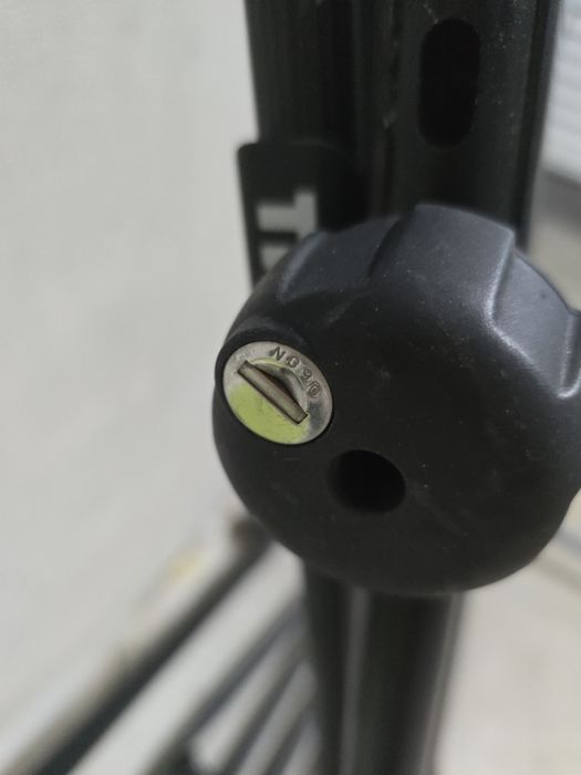 THULE авто стойка за велосипед