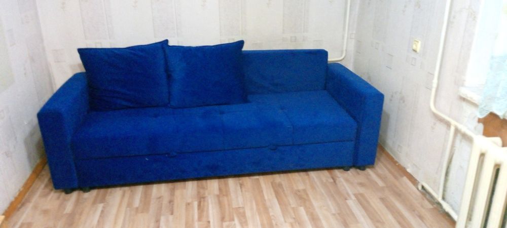 Срочно продам диван