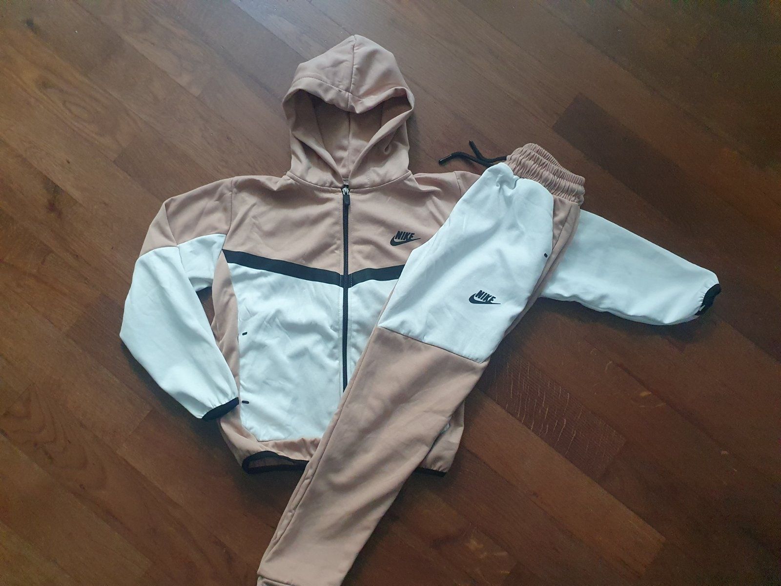 Нов детски екип Nike размер 152