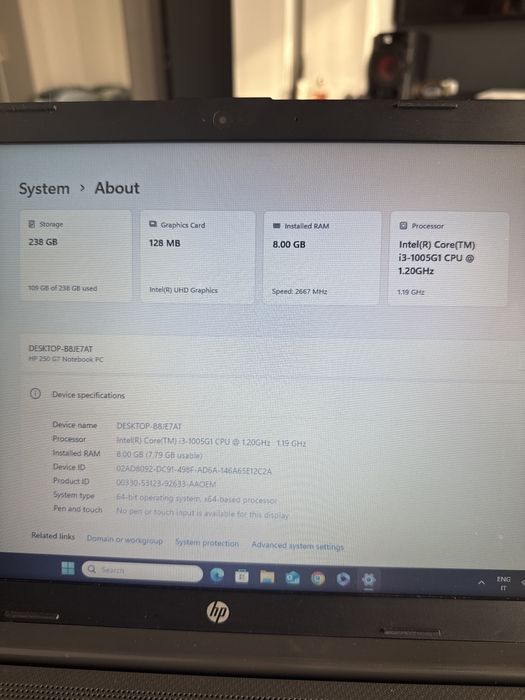 Laptop HP i3 core 8gb ram