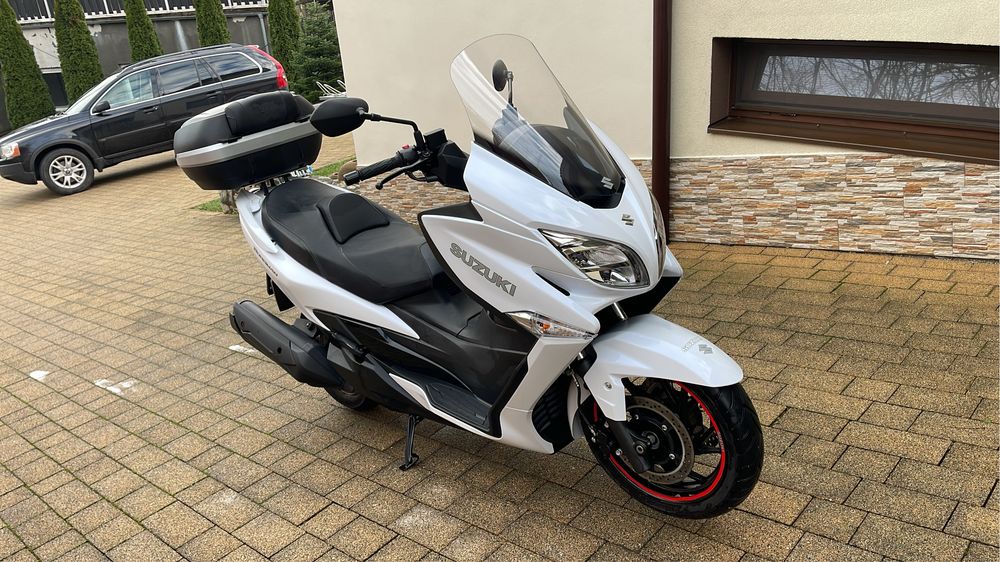 Suzuki Burgman 400