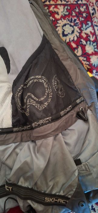 Geaca groasa de iarna marimea xxl (52-54)