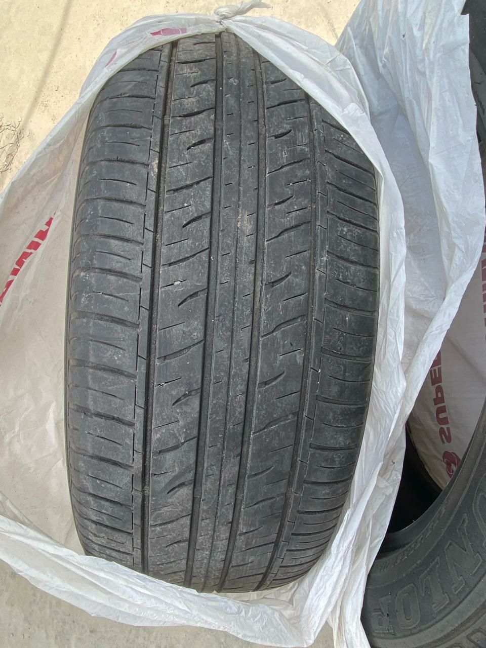 Dunlop 275/50/21