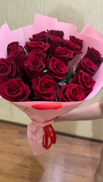 Метровые голандские розы 21 штук