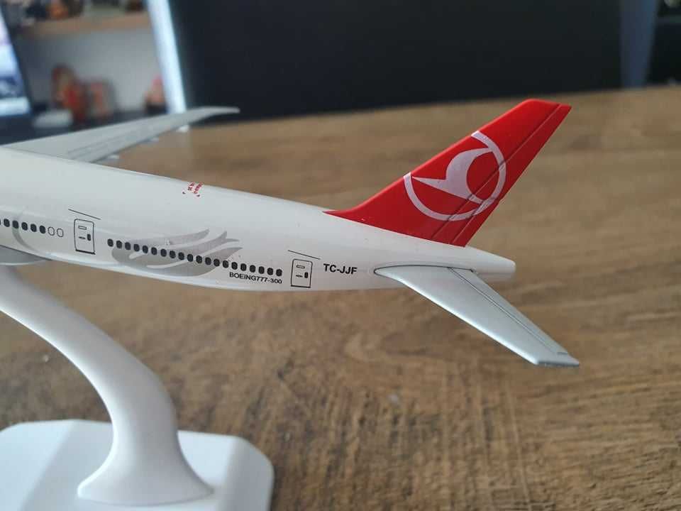 Macheta metalica de avion Turkish Airlines (marime mediu) | Decoratie