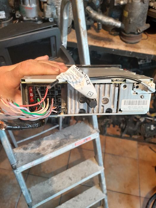 Radio Cd-player Renault Clio 3 Navigatie color TOM-TOM