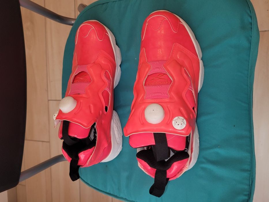 Adidasi Reebok marime 37.5