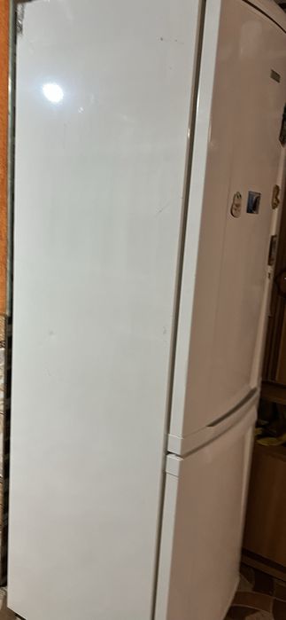 Vand frigider functionabil