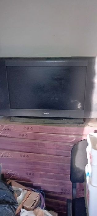 Televizor LCD .Perfectă stare