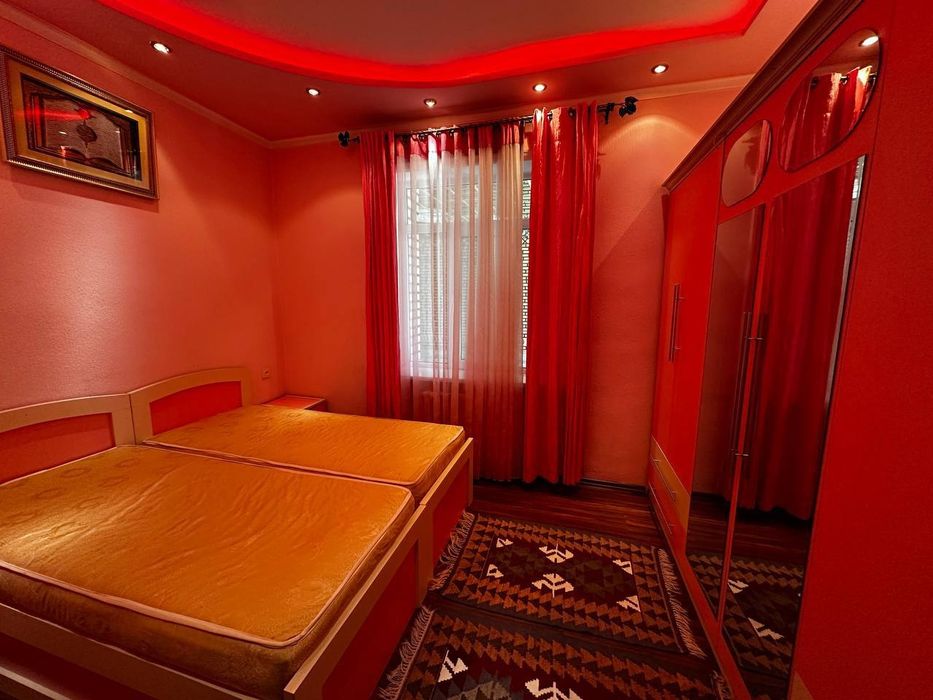 Сдаётся 4 сотки,5 комнат,170м2 (ттз)