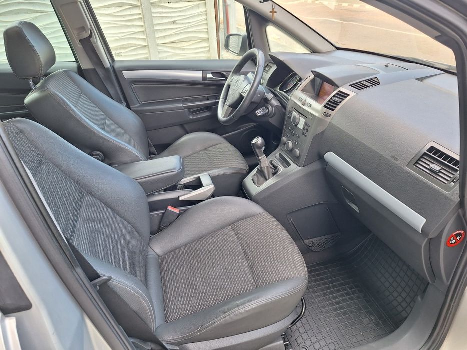 Opel Zafira 1.9 cdti Full cu Panoramic