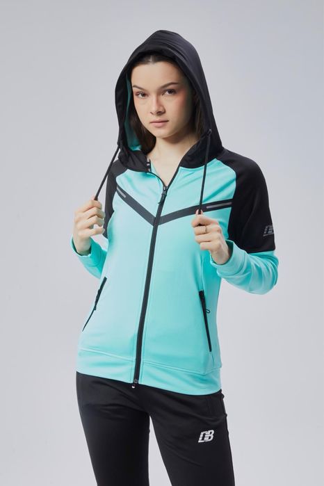 Дамски спортен комплект DUMBELL – размери S–XXL – нов