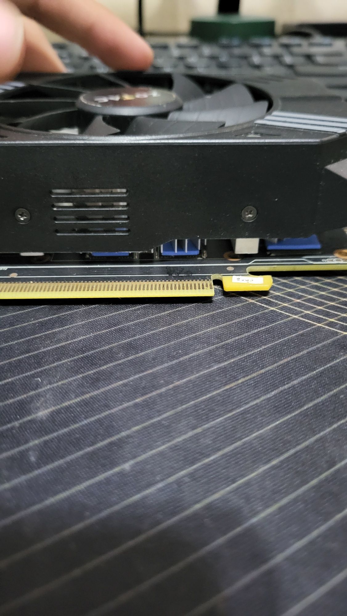 Videokarta p106 90 3gb (на базе gtx 1060)