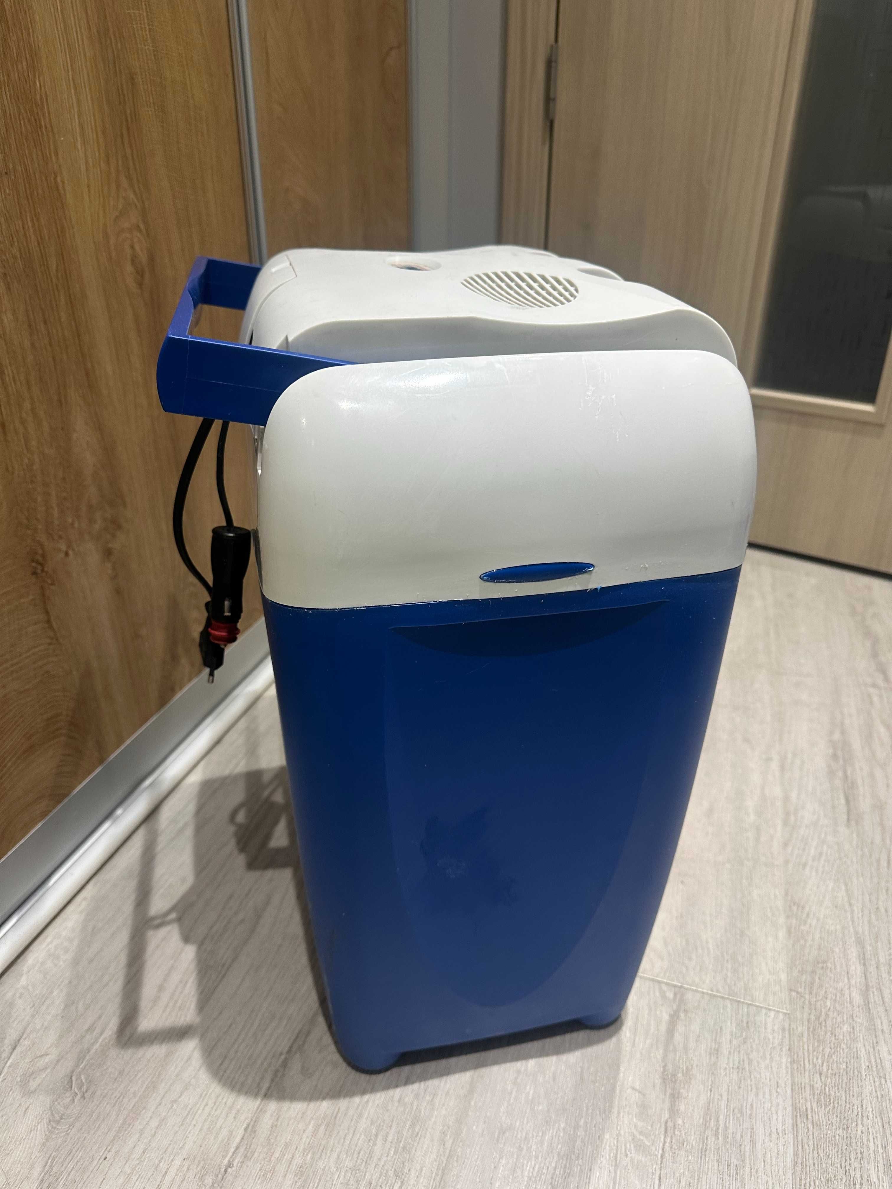 Хладилнa чанта Quigg - , 32л, 12V-220V студено
