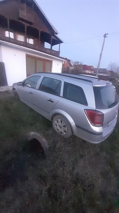 Vând Opel astra h 1.7 2005 nu pornește nu are baterie este ne pornit d