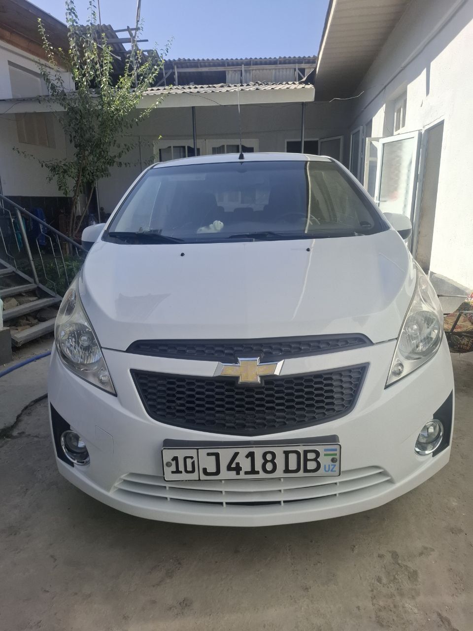 Spark sotiladi mashina