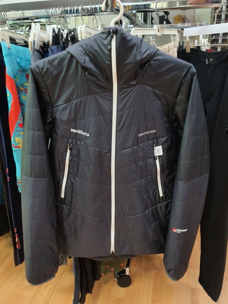 Geaca Ortovox Men M impecabila