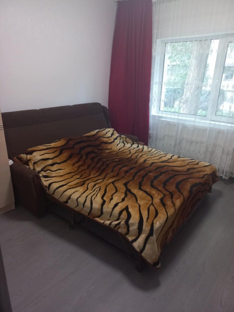 Mircea cel Bătrân 3 camere decomandat