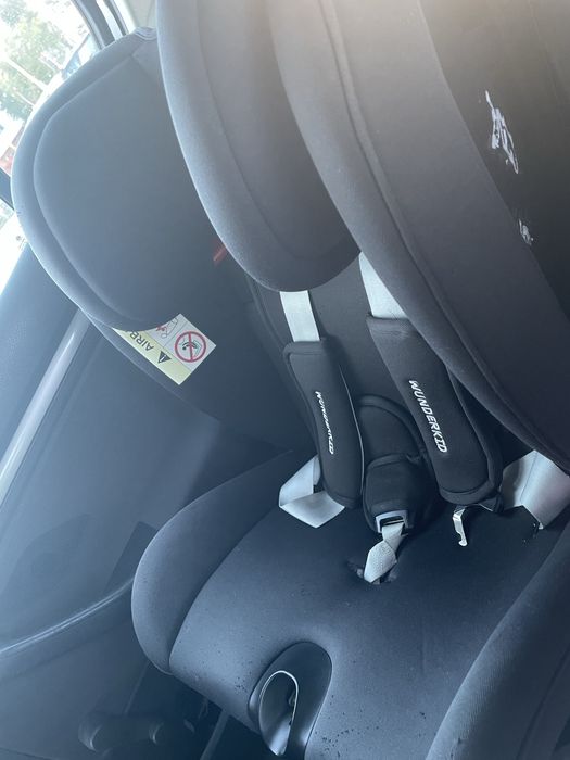 Vand scaun auto cu isofix