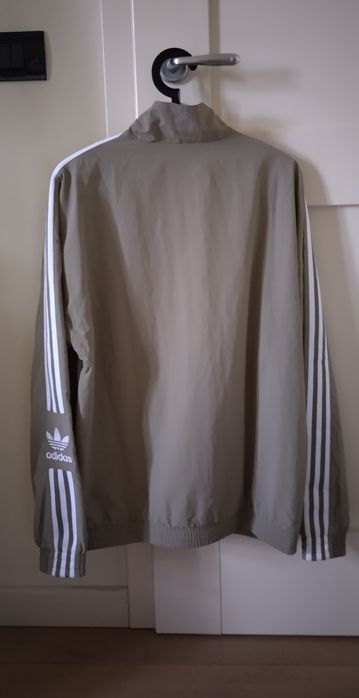 Jacheta Adidas pentru barbati