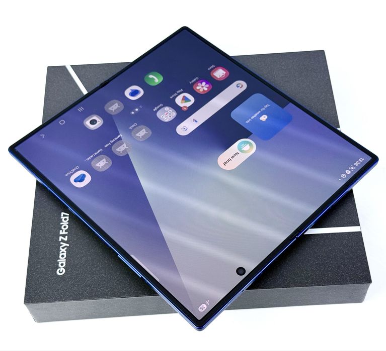 НОВ! Samsung Galaxy Z Fold 7 5G 256GB 12RAM Blue Shadow 2г. Гаранция!