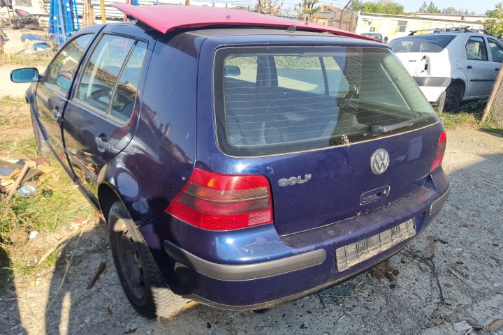 Pompita lichid parbriz 1J6 955 651 Volkswagen VW Golf a 4-a generatie
