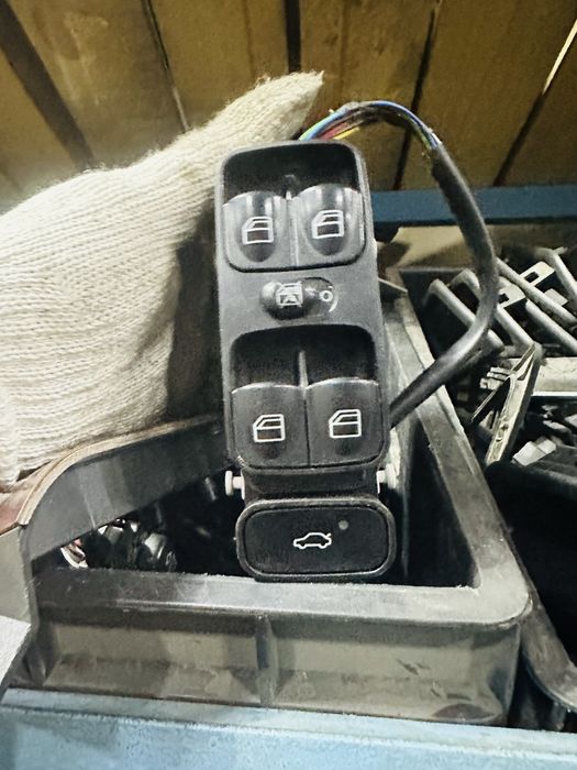 W203 блок управление стеклоподьемник авторазбор мерсдес бу запчасть
