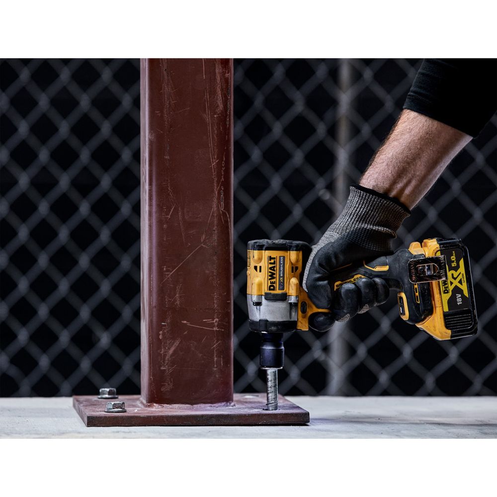 Акумулаторен  Гайковерт DeWALT DCF922P1T