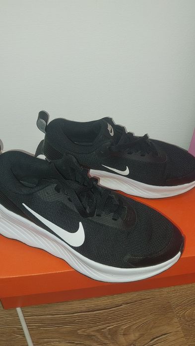 Adidasi nike originali dama
