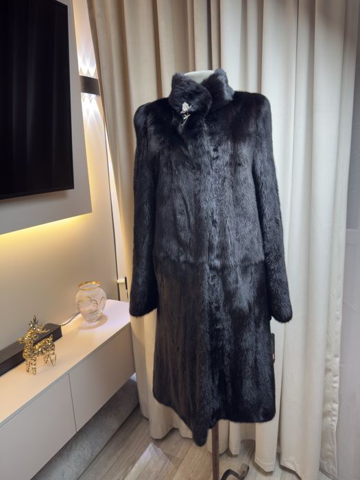 Норковая шуба  цельная  42 saiz