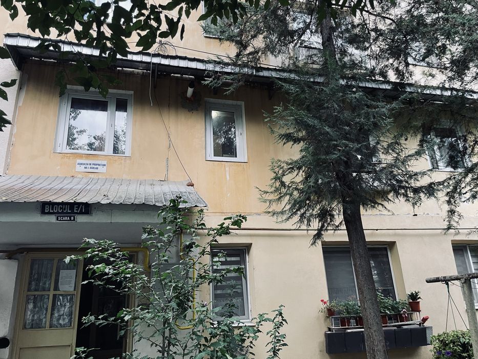 Apartament 4 camere etaj 1 zona Gradina 60.500€ Negociabil!!!