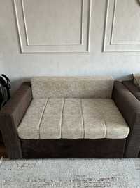 Продам раскладной малый диван