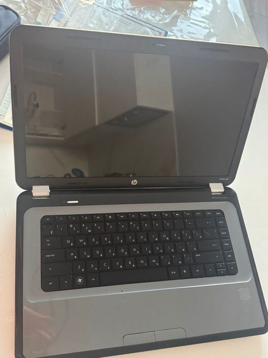 Продам ноутбук в отличном состояний